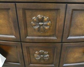  NEW “Ashley Furniture” Mahogany Finish Contemporary Carved High Chest and Low Chest with Faux Marble Top and Mirror

Auction Estimate $300-$600 – Located Inside 