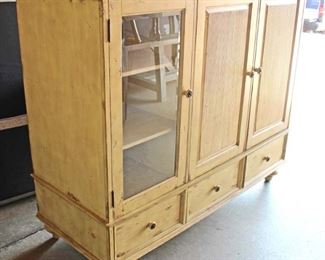  Large Decorator Cabinet

Auction Estimate 4100-$200 – Located Dock 