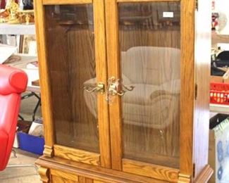 NICE Contemporary Oak Paw Foot Gun Cabinet with Lion Heads and Leaded Glass with Keys 

Auction Estimate $200-$400 – Located Inside
