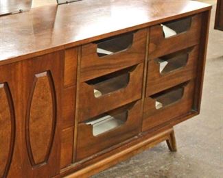 5 Piece Mid Century Modern Danish Walnut Bedroom Set with Fitted Interior and Glass Front Drawers 

Auction Estimate $400-$800 – Located Inside
