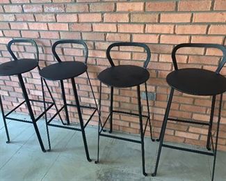 4 metal bar stools