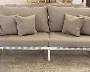  NEW “RST Brands” 3 Piece Patio Sofa with 2 Chairs and Storage Covers

Auction Estimate $400-$800 – Located Inside 