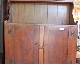  ANTIQUE 2 Door 3 Drawer Country Pine Dry Sink

Auction Estimate $200-$400 – Located Dock 