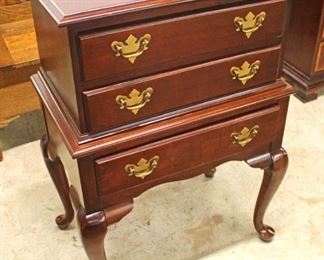 Mahogany “Broyhill Furniture” Queen Anne 3 Drawer Silver Chest

Auction Estimate $100-$300 – Located Inside