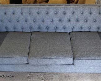  NEW Modern Design Button Tufted Contemporary Sofa

Auction Estimate $300-$600 – Located Inside 