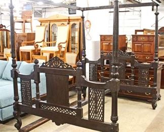  ANTIQUE Walnut Highly Carved Full Size Day Bed

Auction Estimate $300-$600 – Located Inside 