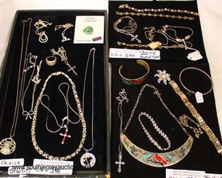  Selection of Sterling Jewelry including: Bracelets, Necklaces, Rings and Earrings

Auction Estimate $20-$200 – Located Glassware 