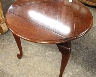  Selection of “Pennsylvania House Furniture” SOLID Cherry Queen Anne Tables

Auction Estimate $50-$100 each – Located Inside 