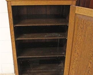  ANTIQUE Oak 1 Door Sheet Music Cabinet with Gallery

Auction Estimate $100-$300 – Located Inside 