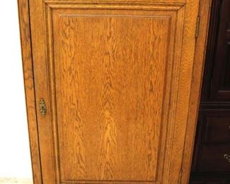  ANTIQUE Oak 1 Door Sheet Music Cabinet with Gallery

Auction Estimate $100-$300 – Located Inside 