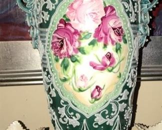 $40  SMALL REPAIRED CHIP INSIDE TOP AREA