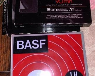 VERY RARE REEL TO REEL AMPEX  AX-300 - MINT CONDITION WITH REELS...MAKE OFFER/BID...WILLING TO NEGOTIATE