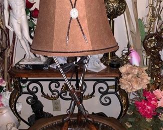 TRIPLE DOUBLE BARREL RIFLE WESTERN LAMP  $80