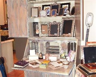 Darling Shabby Chic Secretary