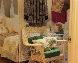 Darling room of Vintage White Wicker Furniture