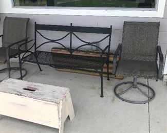 Much outdoor furniture 