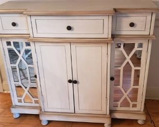 Sideboard w/mirrored doors.