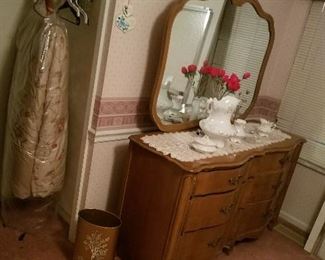 nice dresser and mirror