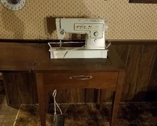 singer sewing machine