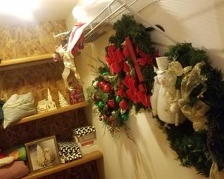 CHRISTMAS ITEMS AND DECOR