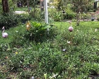 Yard Art BUTTERFLIES NOT INCLUDED