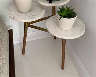 Plant stand marble/wood/brass