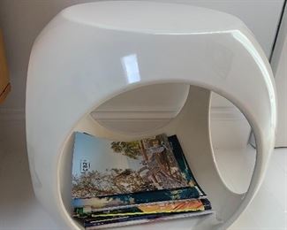 Pair of end tables acrylic