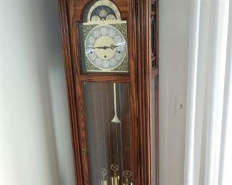 Howard Miller Grandfather Clock
Functioning
Excellent Condition