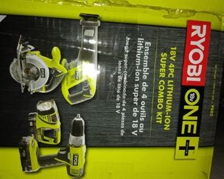 Ryobi multi tool Set with Batteries and Charger