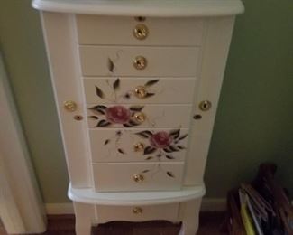 standing jewelry box