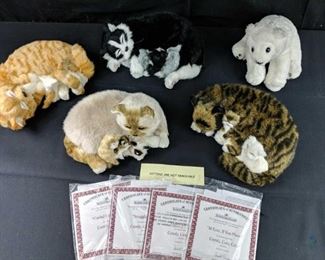 Stuffed animal collectables - 4 cats with kittens (handcrafted) and 1 polar bear