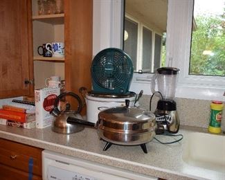 Bakeware, Cookbooks, Blender, Crockpot