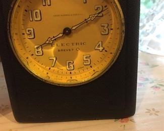 small vtg. electric Brevet clock-originally sold Abercrombie & Fitch