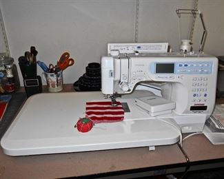 Janome Memory Craft 6600 Professional Sewing/Quilting Machine