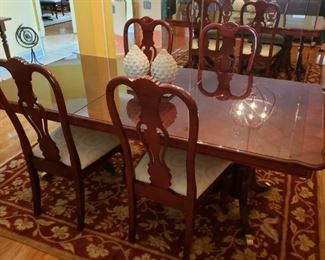 Broyhill Dining Table and Chairs