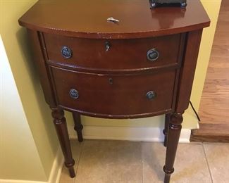 2 drawer accent Table $25