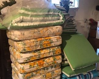  cushions for outdoor set