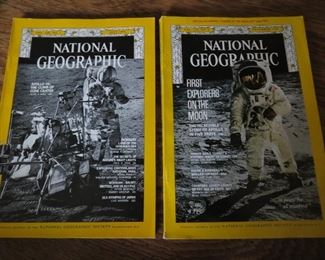 National Geographic magazines from July 1971 and December 1969 with special recording. Very good condition.