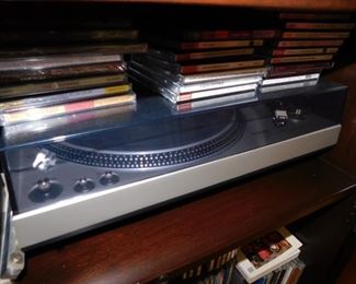 Nice Turntable/Record Player