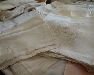 Vintage Linens and Tablescloths