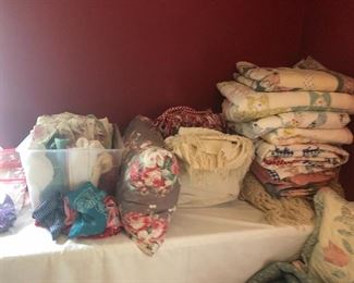 Vintage quilts and blankets, sheet sets