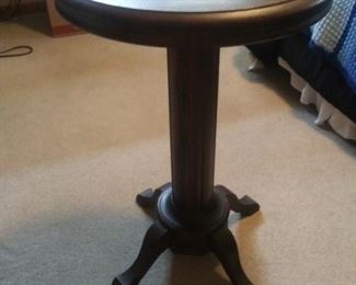 pedestal antique table