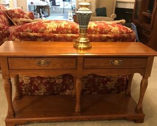 Broyhill sofa table