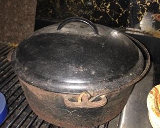 Cast iron dutch oven