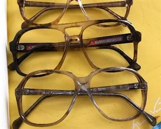 more frames