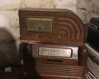 Vintage radios!!