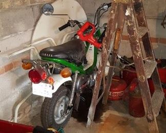 Scooter/small motor cycle