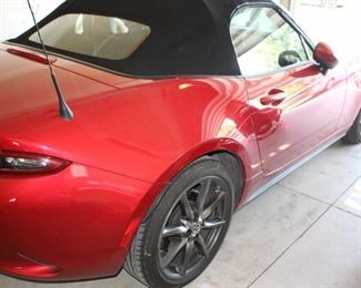 2016 Mazda Miata MX5 17,557 miles