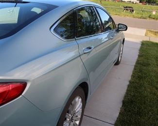 2014 Ford Fusion Hybrid 42,563 Miles