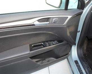 2014 Ford Fusion Hybrid 42,563 Miles
